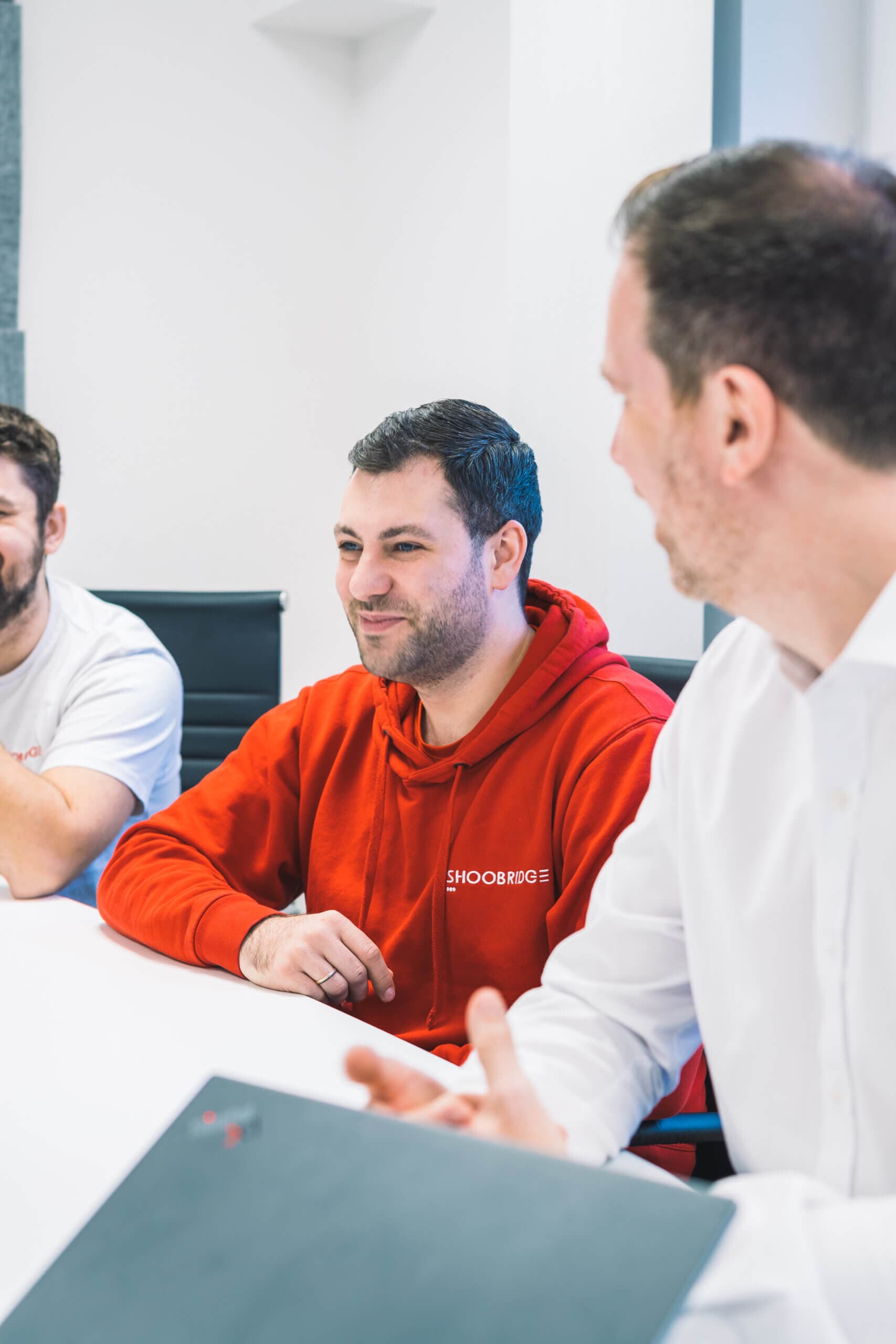 Shoobridge IT-Team im Meeting